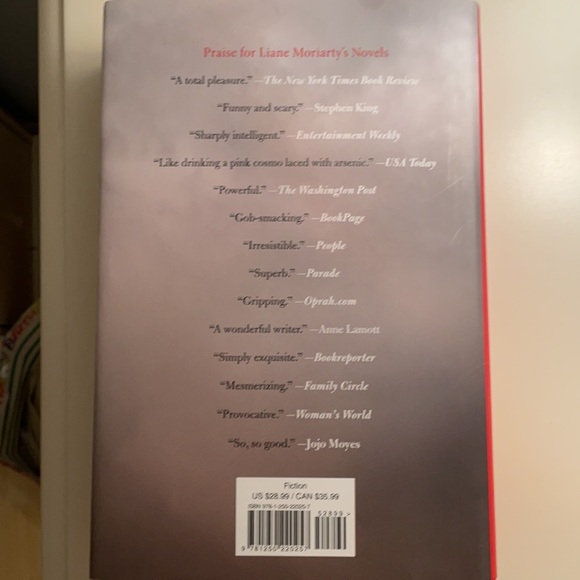 Apples Never Fall - by Liane Moriarty - Reading/Books - Picture 3 of 3